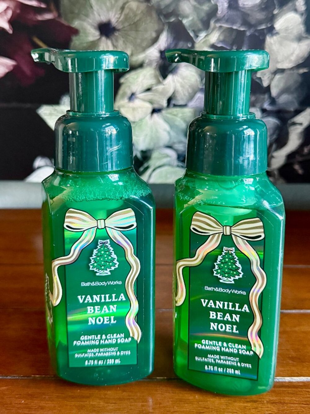 NEW 2-Pc VANILLA BEAN NOEL Foaming Hand Soap Bath & Body Works